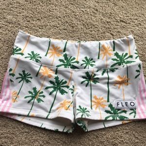 Fleo Shorts 🏝💗